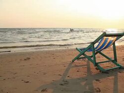 HD Dolly:bench on the beach Stock Footage