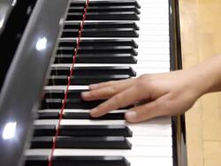 Piano player (HD) Stock Footage