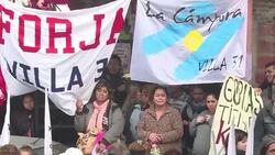 VOICED : Kirchner inaugura canal de TV en barrio pobre de Buenos Aires News Clip