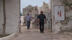 VOICED : Cementerio lleno en Lampedusa News Clip