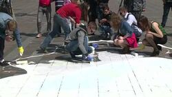 CLEAN : Protesters paint giant map of Ukraine in front of parliament News Clip