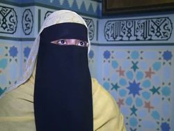 CLEAN: Muslims on meds negotiate Ramadan restrictions News Clip