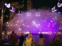 WS Tourists at Fountain of Wealth, Suntec city, Worlds biggest fountain Stock Footage