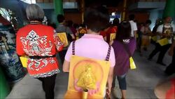 CLEAN : Malaysian devotees in Sunning Buddha ritual News Clip