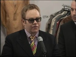 Singer comments on sale of personal wardrobe items News Clip