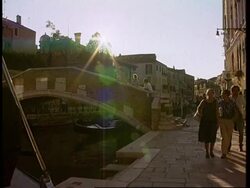 Italy - Hasards ou Coincidences News Clip