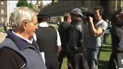 Radical muslim leader calls off plan for protest at Royal Wedding Instructional Video