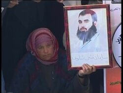 Families of prisoners in Israeli jails protest, days after talks fail Instructional Video