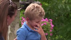 VOICED : Nino frances recibe protesis impresa en 3D News Clip