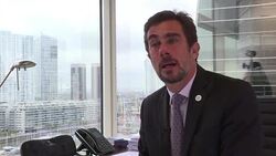 VOICED : Argentina convoca a gran foro para atraer inversiones News Clip