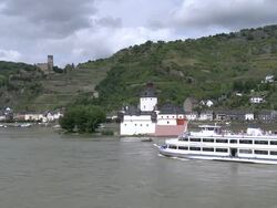 WS View of Pfalzgrafenstein Castle and Gutenfels Castle near village Kaub / Rhine-Valley,  Rhineland-Palatinate, Germany Stock Footage