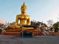 Big Buddha statue Stock Footage