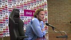 VOICED : Forlan se despide de la celeste News Clip