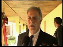 Leaders give presser at regional summit Instructional Video