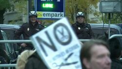 CLEAN : Tens of thousands of people march News Clip