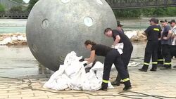 CLEAN : Germany steps up evacuations along News Clip