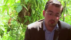 VOICED : Villalta, candidato de la izquierda en Co News Clip