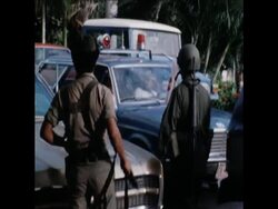 SYND 18 6 79 PRESS WATCH FIGHTING FROM ROOFTOPS News Clip