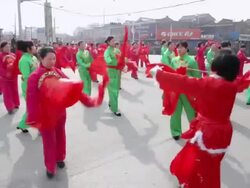 MS Villagers performing yangko dance in traditional festive folk celebration or carnival during chinese spring festival  AUDIO  / xi'an, shaanxi, china Stock Footage