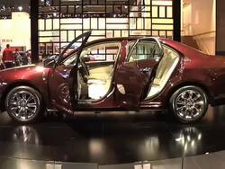 2011 Lincoln MKZ Hybrid montage Stock Footage