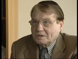 Intv with one of the two scientists who discovered HIV/AIDS virus News Clip