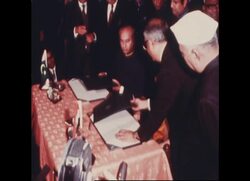 RR7931A BANGLADESH: THE LONG MARCH News Clip