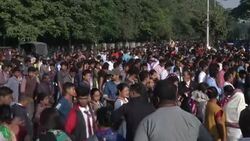 Crowds gather to watch pope celebrate mass in Dhaka Instructional Video