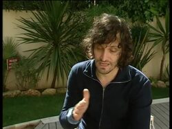 Vincent Gallo on how the press have attacked him News Clip