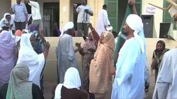 CLEAN : Sudan frees jailed opposition leader Mahdi News Clip