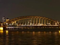 Hohenzollernbruecke Stock Footage