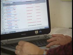 Rare gorilla twins born in Rwandan forrest News Clip