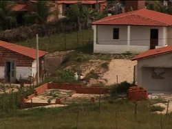 Scientists study coastal erosion News Clip