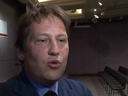 CLEAN: New Michael Jackson pictures up for auction News Clip