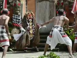 MS PAN Kris Dancer and Rangda performing  Barong-Kris Dance at Temple AUDIO / Batubulan, Bali, Indonesia Stock Footage