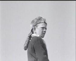 EASTER PARADE News Clip