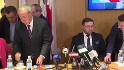 CLEAN : Poland Israel in talks to resolve Holocaust row News Clip