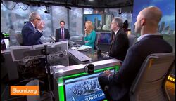 Activist Investor Carl Icahn Goes After Apple... Again News Clip