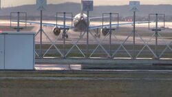 HD: Airplane...takeoff / dï¿½collage Stock Footage