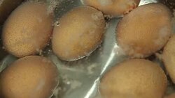 egg fire Stock Footage