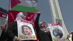 VOICED : Protestas a favor de presos palestinos News Clip