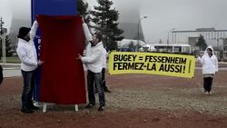 CLEAN : Greenpeace calls for closure News Clip