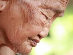 Senior asian woman a betel nut chewing Stock Footage