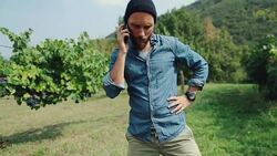 Hipster man delivering grocery box in time Stock Footage