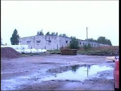 Rehab centre in Russia says hard work is the best cure for addicts Instructional Video