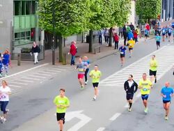 Marathon city runners Stock Footage
