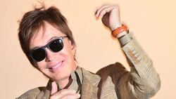 CLEAN : Deer Hunter director Michael Cimino dead at 77 News Clip