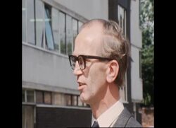 RR7535A UK: THE RECESSION News Clip