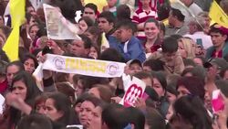 VOICED : Papa visita el barrio mas pobre de Paraguay News Clip