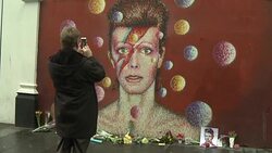 CLEAN : First tributes laid at Bowie mural in Brixton News Clip