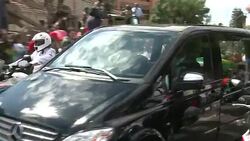 CLEAN : Crowds greet arrival of Mandelas body in M News Clip